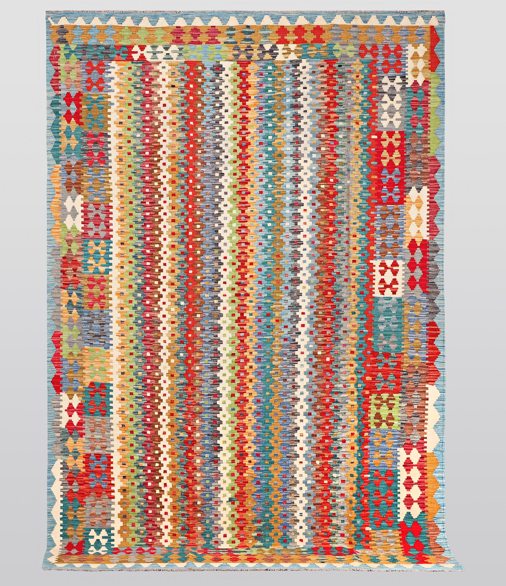 A carpet, kilim, ca 294 x 197 cm.