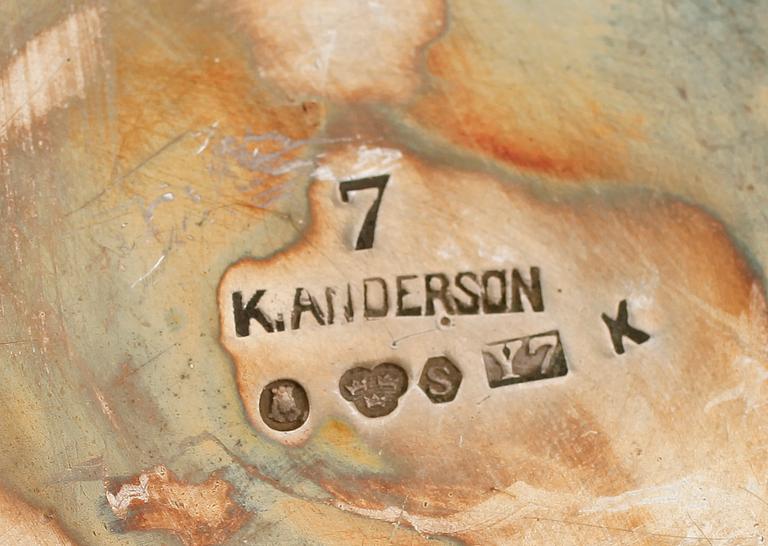 BÄGARE, 2 st, silver, en märkt K Andersson, 1925 samt en 1942. Vikt ca 155 gram.