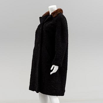 PÄLSKAPPA, persian, Körsnärsfirma Päls & Mode, Eskilstuna. Omkring storlek 38.