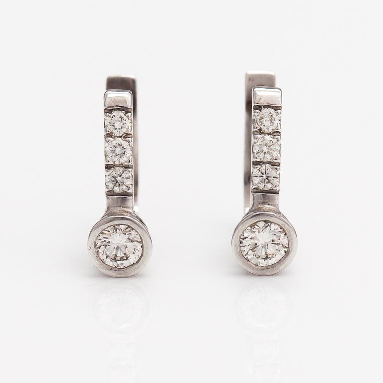 A pair of 14K white gold earrings with diamonds ca. 0.74 ct in total. ITD, Espoo.
