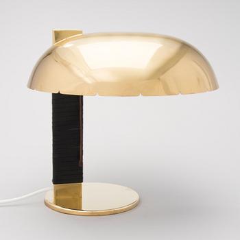 A mid 20th century '9228' table lamp for Idman Finland.