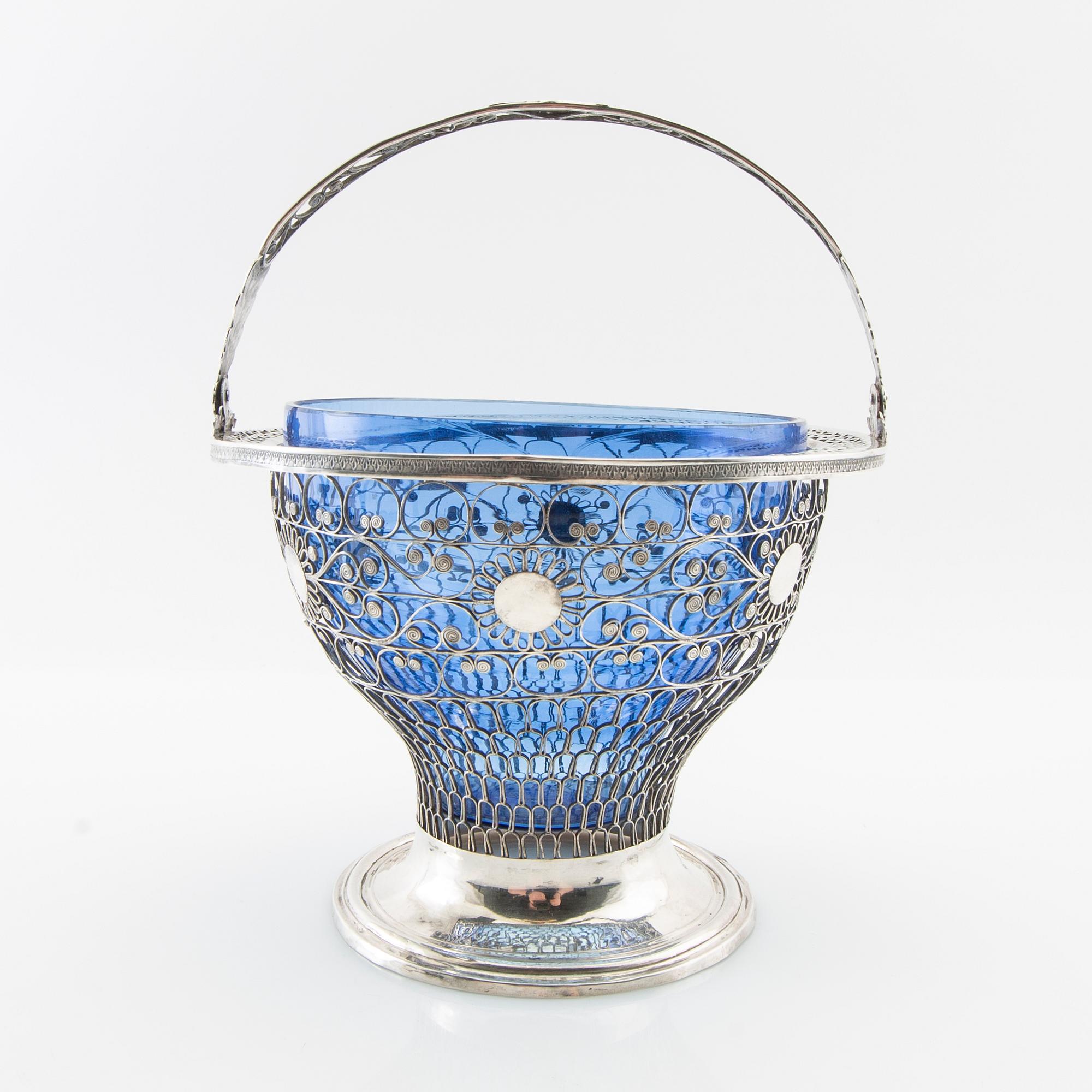 Bowl, Johan Martin Schott, Frankfurt am Main, (active 1815-1822), possibly, filigree work silver.