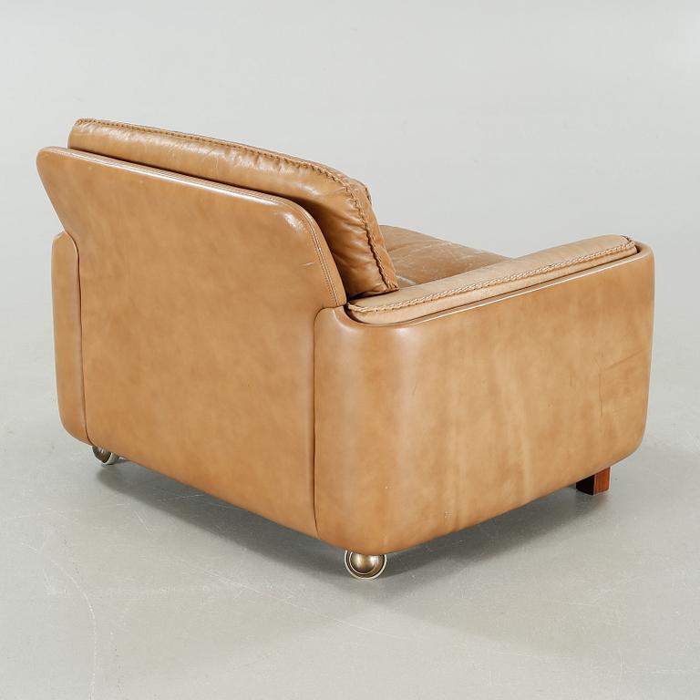 A lounge chair by Vatne Möbler, Norway, from the latter half of the 20th century.
