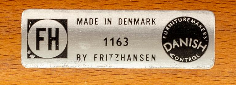 MOGENS LASSEN, matbord, stolar, 4 st, Fritz Hansen, Danmark, formgivna 1964-65.