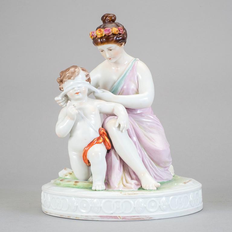 FIGURGRUPP, porslin, Volkstedt, Tyskland, 1900-talets första hälft.