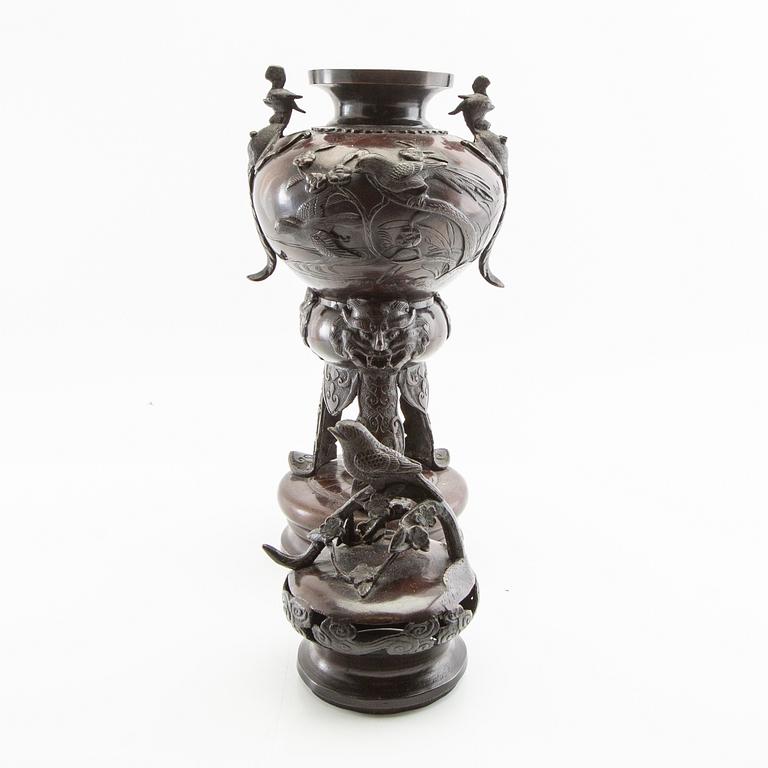 Incense burner East Asia 20th century.