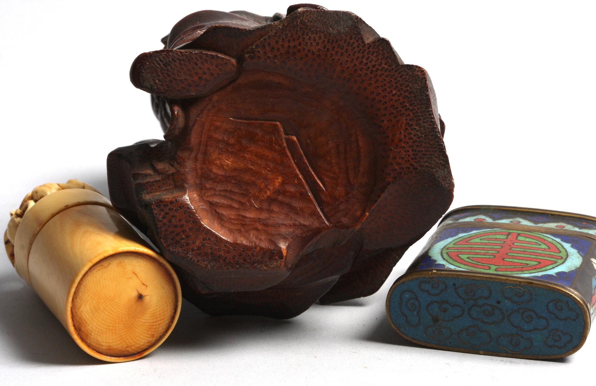 PARTI KINA, 3 delar. 1900-talets första hälft.