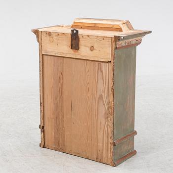 Hängskåp, 1800-tal.