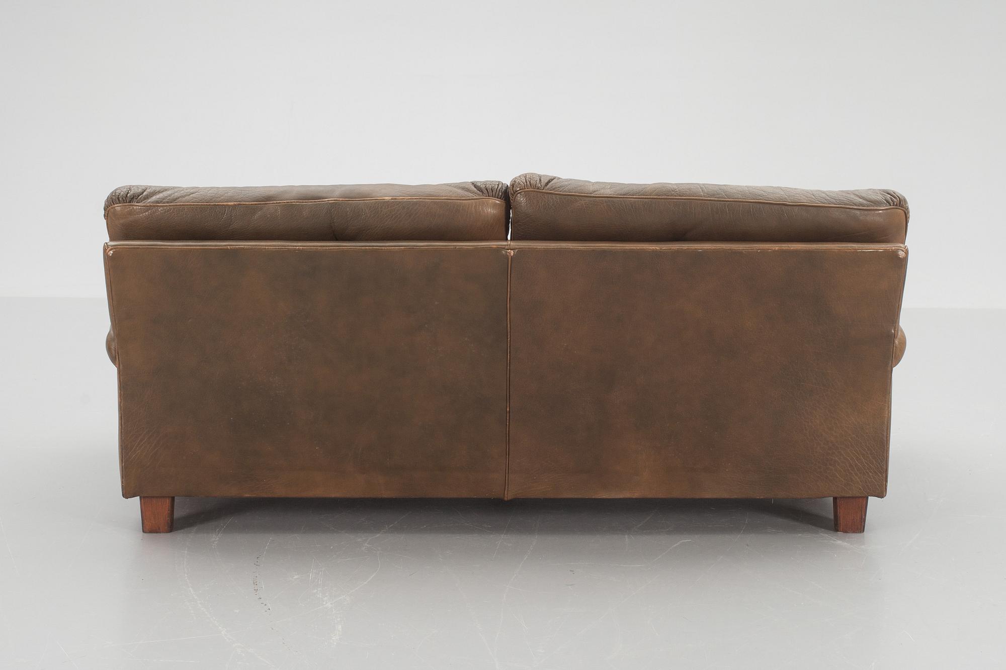 SOFFA, två-sits, läder, Arne Norell.