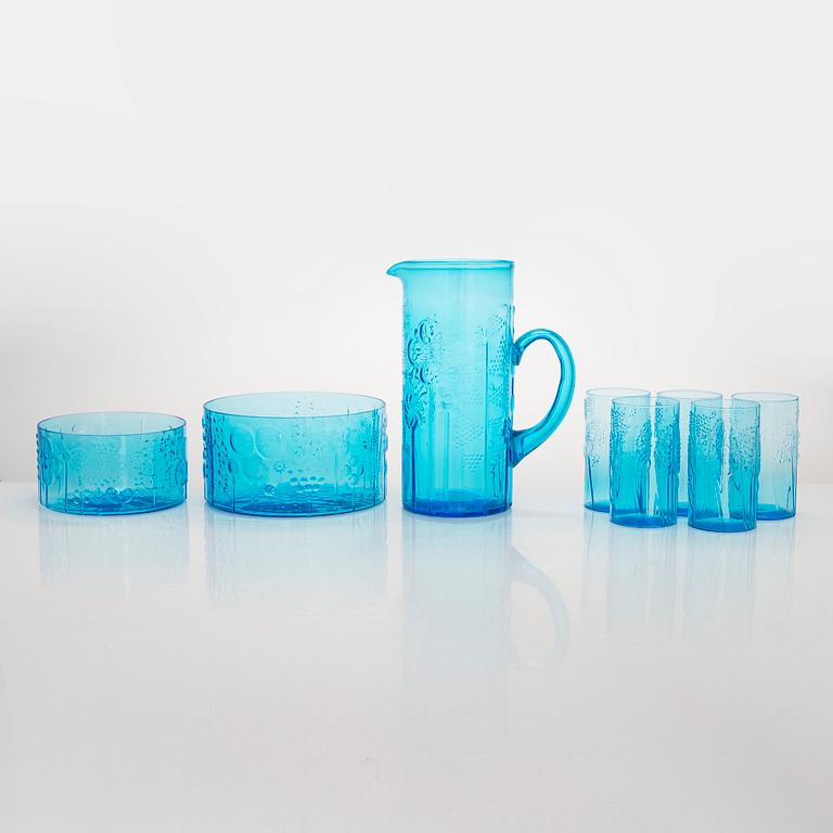 Oiva Toikka, an eight-piece 'Flora' glassware set, Nuutajärvi.