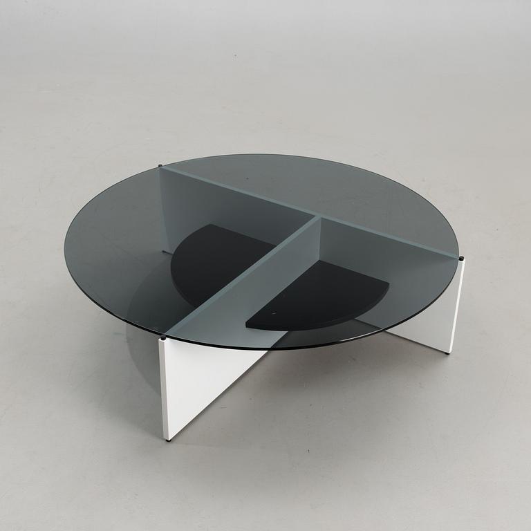 ELINA ULVIO, "DIVIDE". 2016.