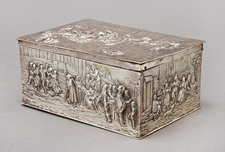 SKRIN, låghaltigt silver, Tyskland, 1900-tal. Vikt 660 gram.