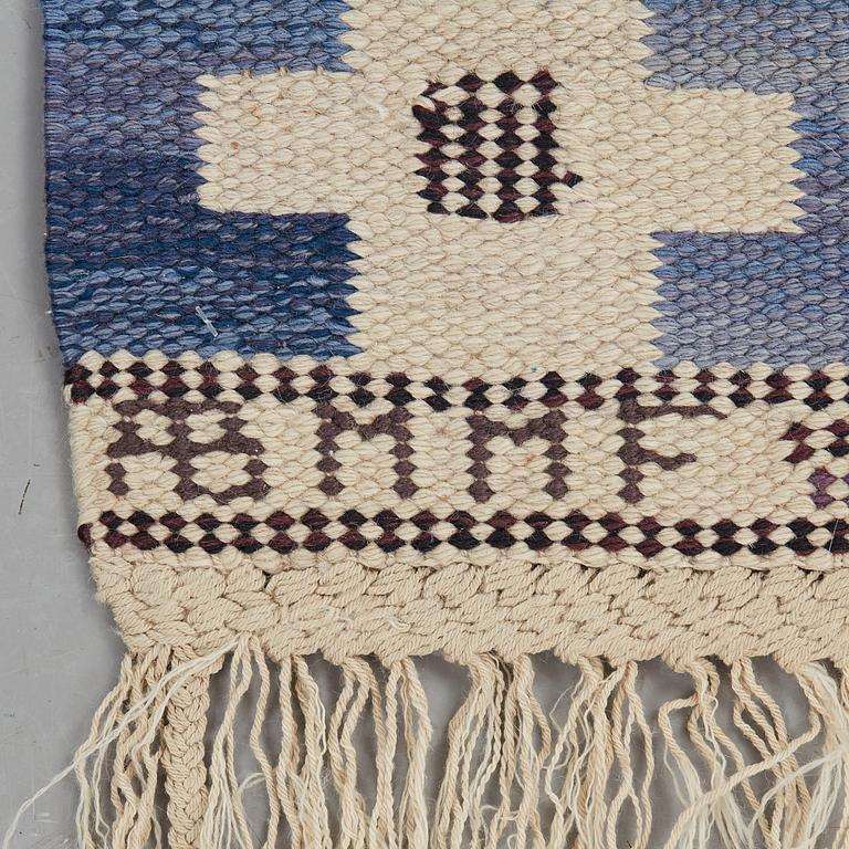 Marianne Richter, MATTO, "Blåtaggen", flat weave, ca 159,5 x 99-103,5 cm, signed AB MMF MR.