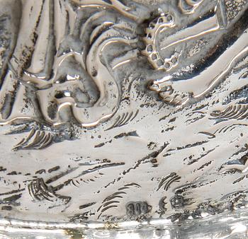 GALLERSKÅLAR, 2 st, silver, Tyskland, 1900-tal. Vikt ca 1016 gr.