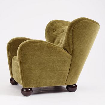 Märta Blomstedt, an 'Aulanko' armchair, Kantosen Puutyö Oy, Finland, designed in 1939 for the Hotel Aulanko in Tammerfors.