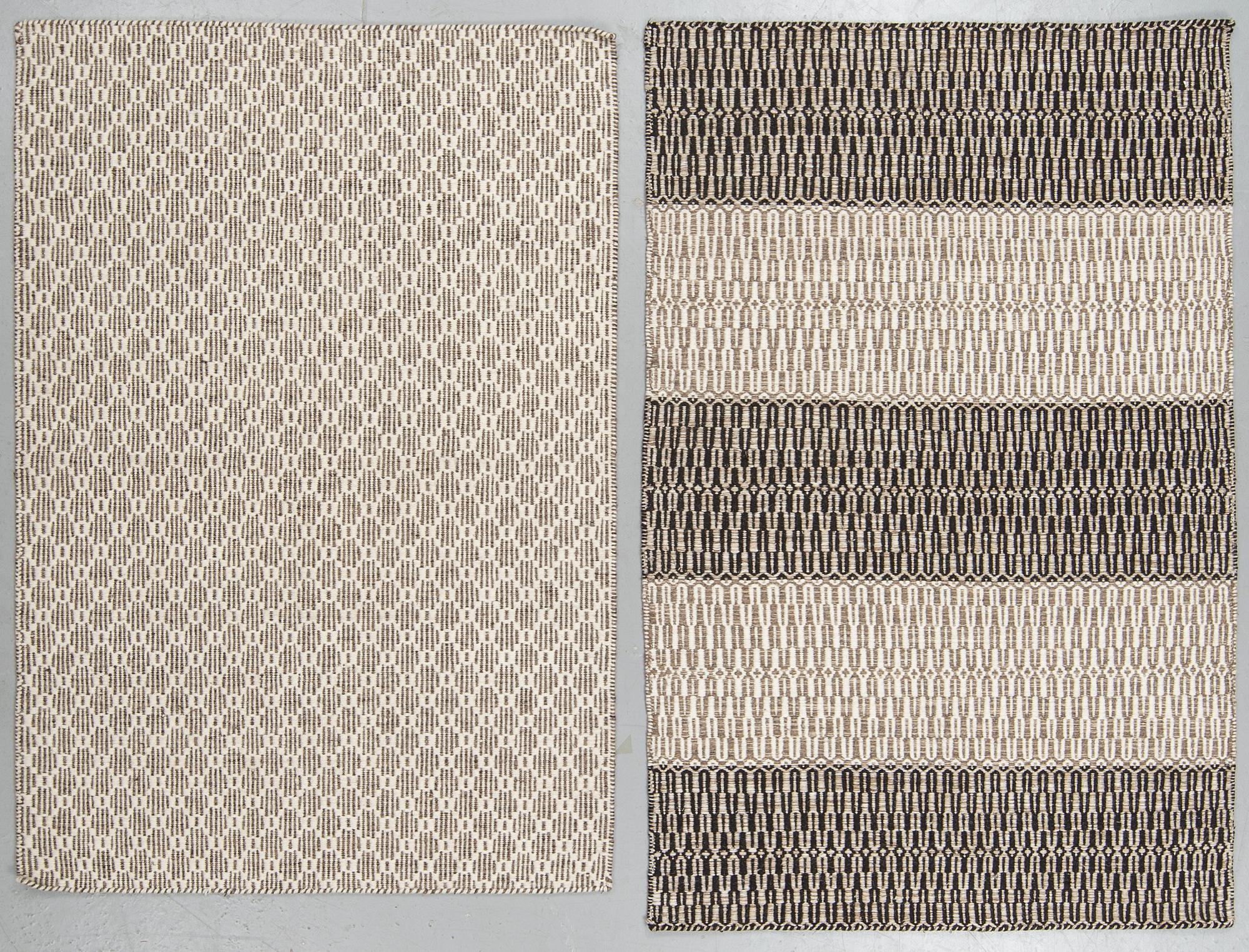MATTOR, 2 st, slätväv, ca 180 x 120 cm.
