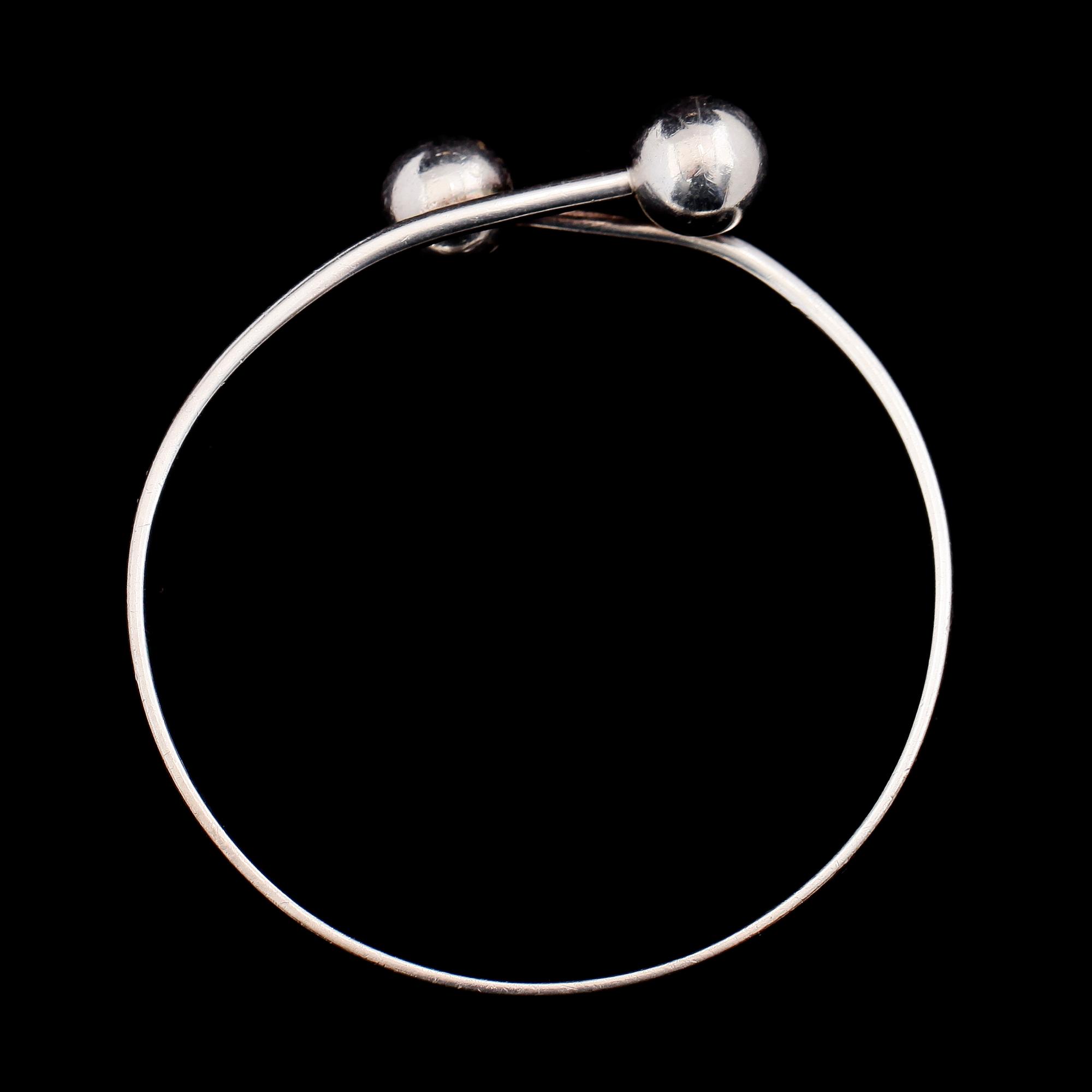 ARMRING, silver, Hans Hansen, Danmark, 1900-talets andra hälft. Vikt ca 45 g.