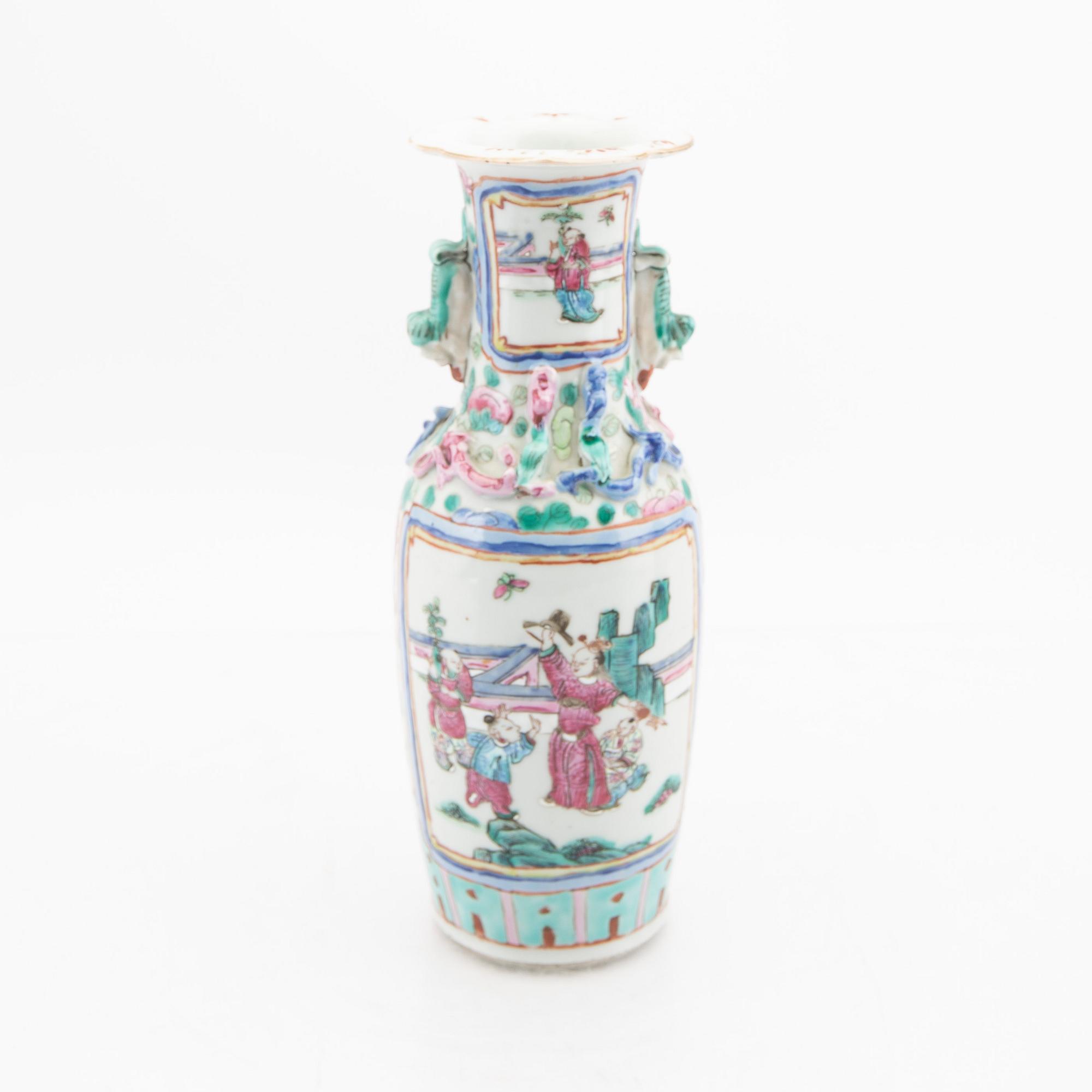 Vaser 3 st Kina 18/1900-tal porslin.