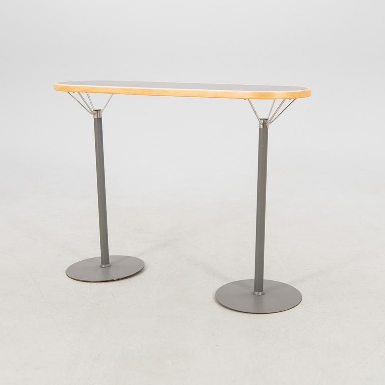 Bar table and bar stools, 6 pcs "Oblado" Blå Station, late 20th century.