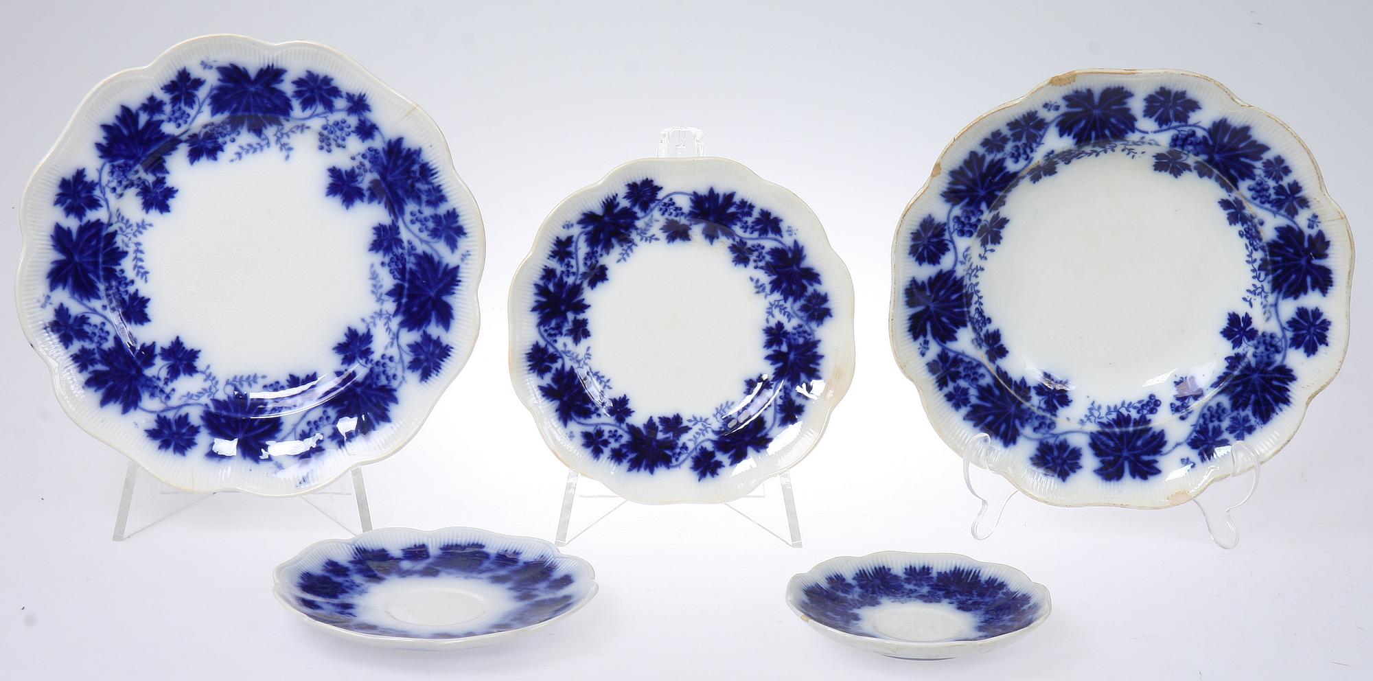 SERVISDELAR, 32 st, porslin, "Vinranka" (blå 1938-1969) , Arthur Percy, Gefle Porslinsfabrik.
