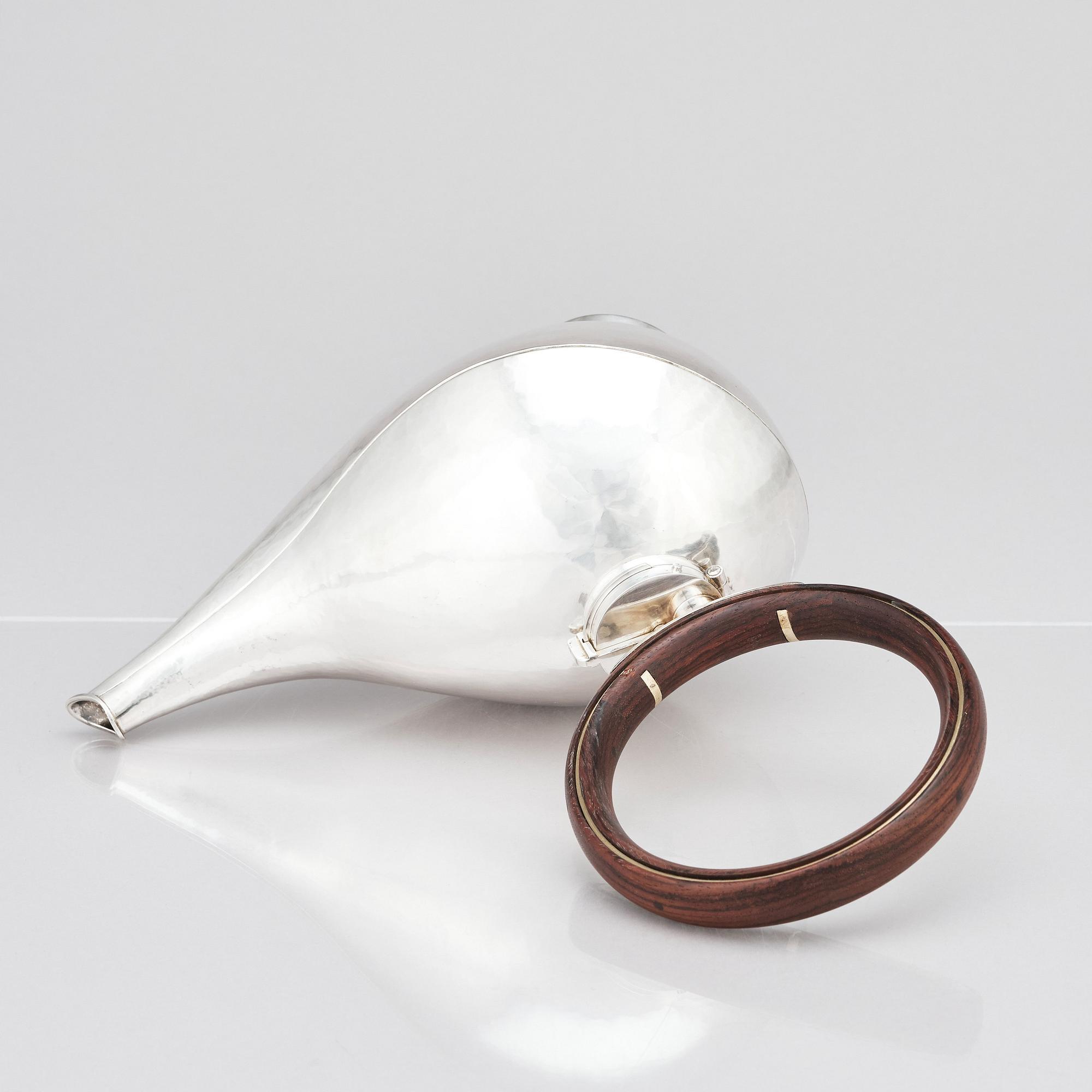 Lars Håkansson, a sterling coffeepot, Lund, 1982, sterling silver.