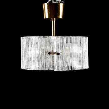 TAKLAMPA, glas och mässing, Carl Fagerlund, Orrefors. Höjd ca 20 cm.