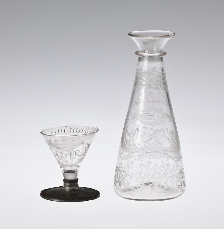 FLASKA SAMT BRÄNNVINSGLAS, glas, Tyskland 1700-tal.