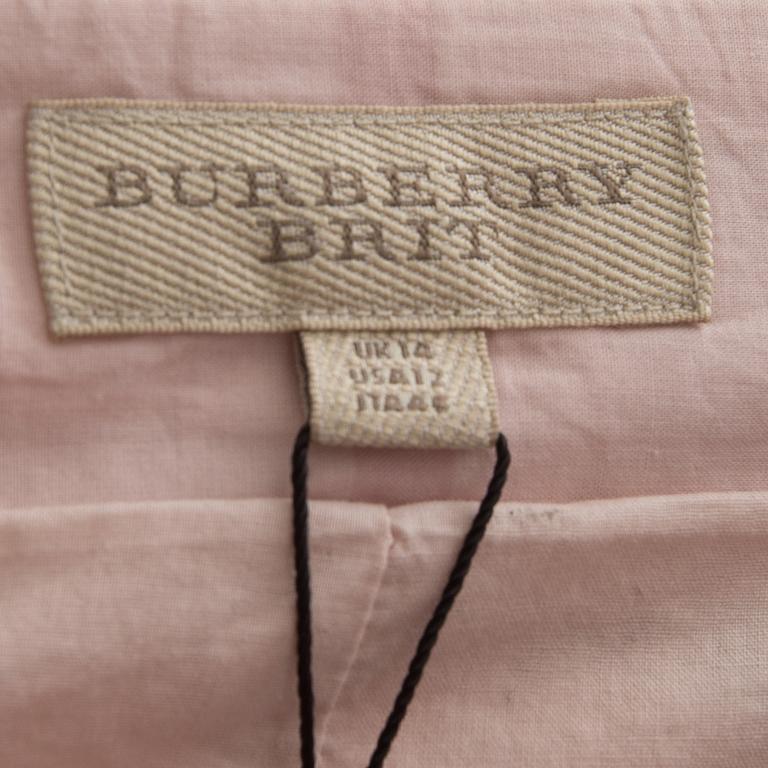 KJOL, Burberry.