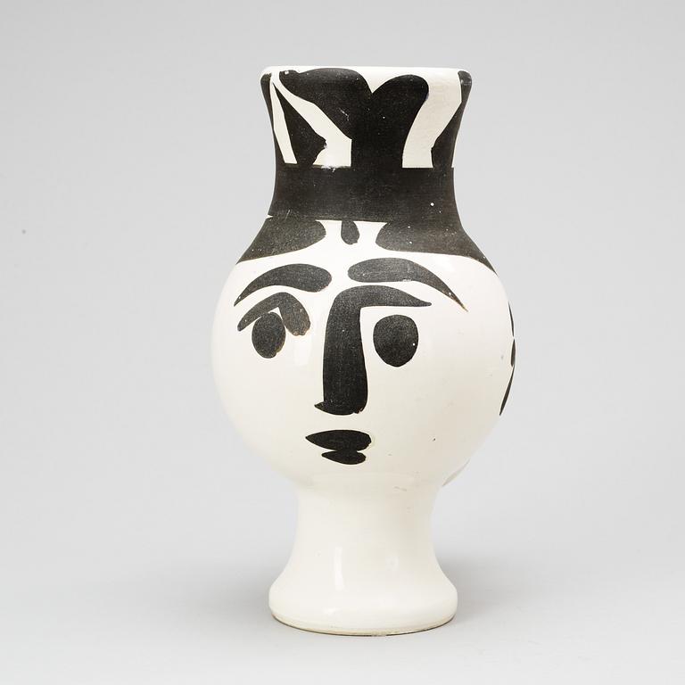 A Pablo Picasso faience vase 'Chouette femme', Madoura Vallauris, 1951.