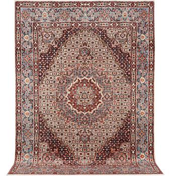 A Moud carpet, c. 295 x 214 cm.