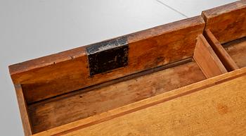 DAMARBETSBORD, senempire, 1800-talets första hälft.