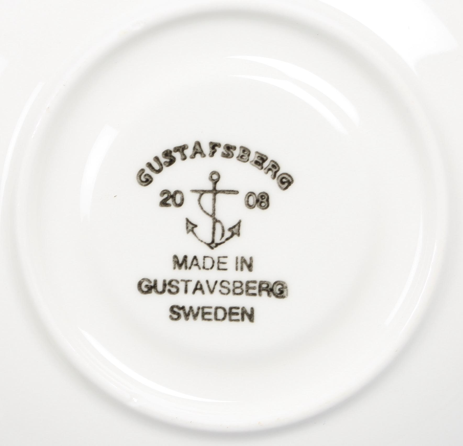 KAFFEKOPPAR med FAT, 6 st, benporslin, "Spisa Ribb", Stig Lindberg, Gustavsberg, 2000-tal.