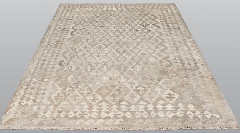 A carpet, Kilim, ca 294 x 197 cm.