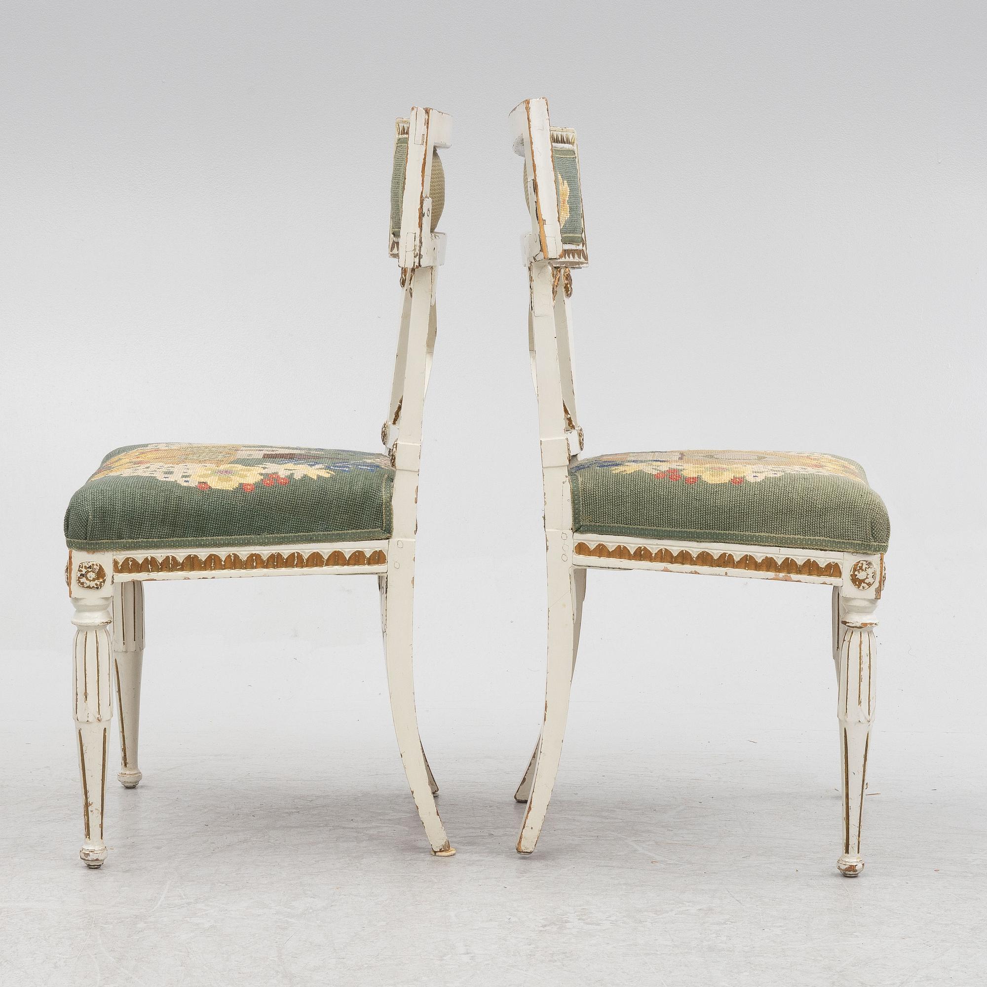 Stolar, ett par, gustavianska, 1700-talets slut.