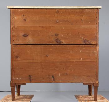 CHIFFONJÉ, sengustaviansk, 1800-talets början.