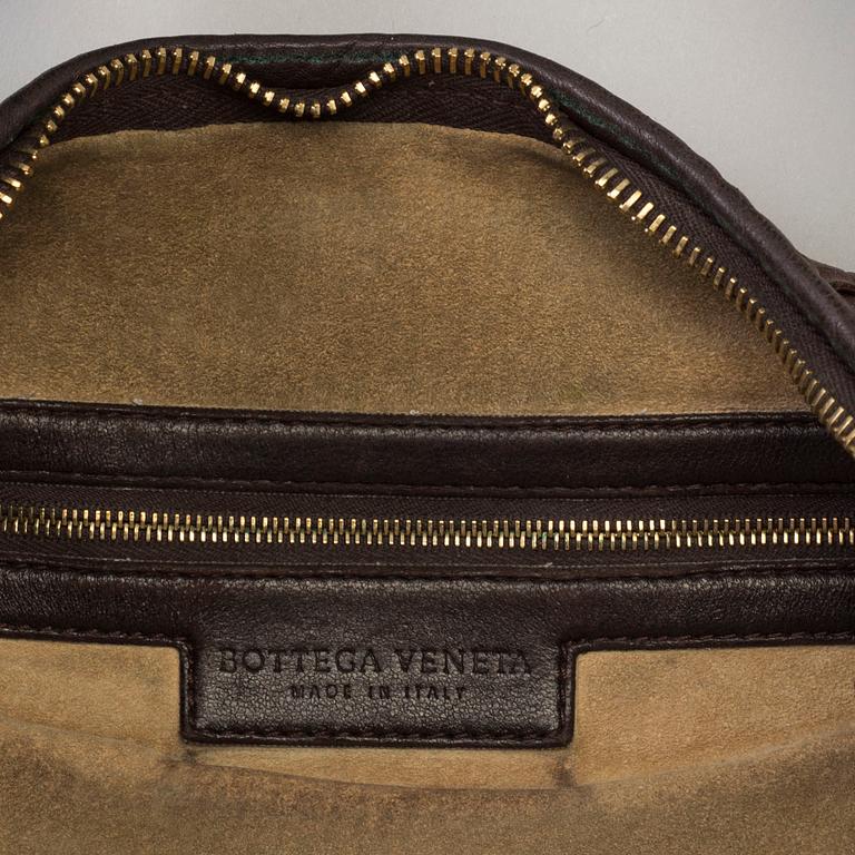 a 'Hobo' Bottega Veneta bag, with mirror.