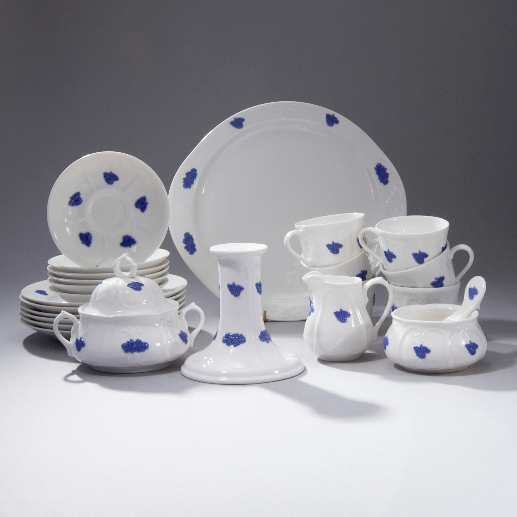 KAFFESERVIS, 17 delar, porslin, "Blå blom" Old Gustavsberg.