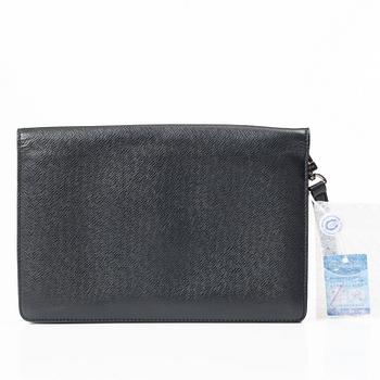 Louis Vuitton, A pochette, 2010.