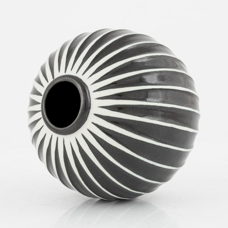 Stig Lindberg, a 'Domino' stoneware vase, Gustavsberg, Sweden 1954-69.