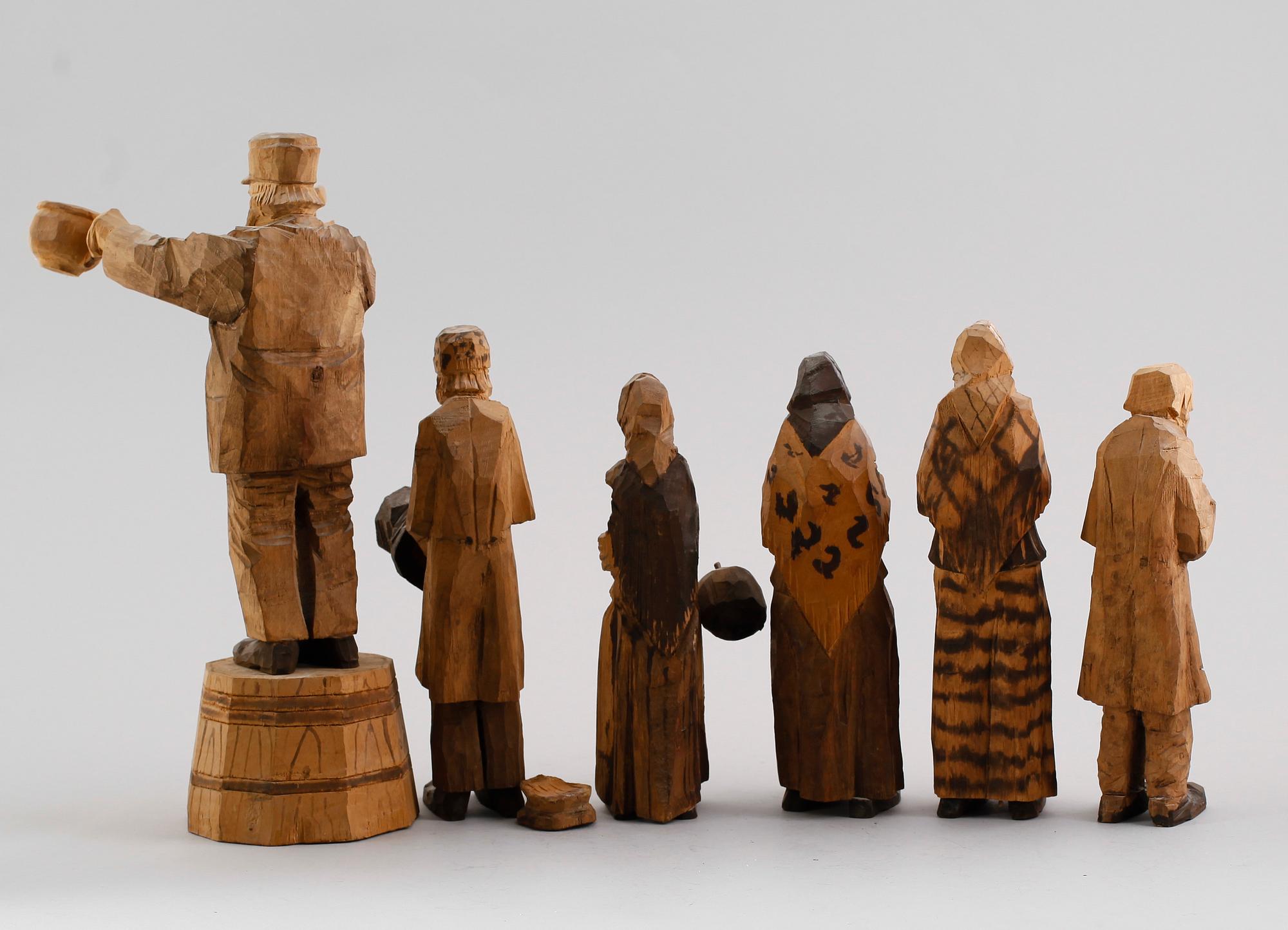 AXEL PETERSSON DÖDERHULTARN, 6 delar, Auktionsgrupp, snidat trä.