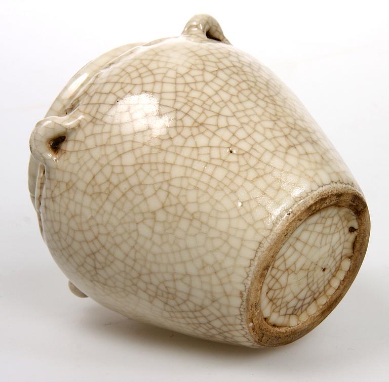 KANNA, keramik, neolitisk samt URNA, porslin, Kina, 1800-tal.