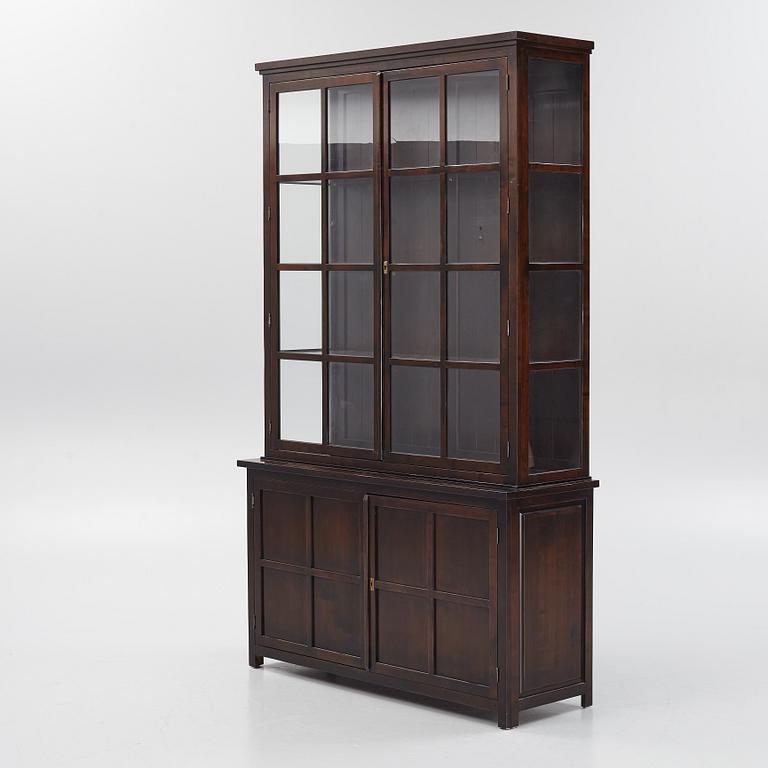 A cabinet from the 2000's.
