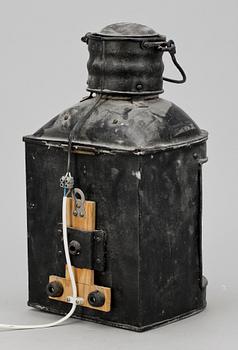 FARTYGSLANTERNA, plåt samt glas, 1900-tal.