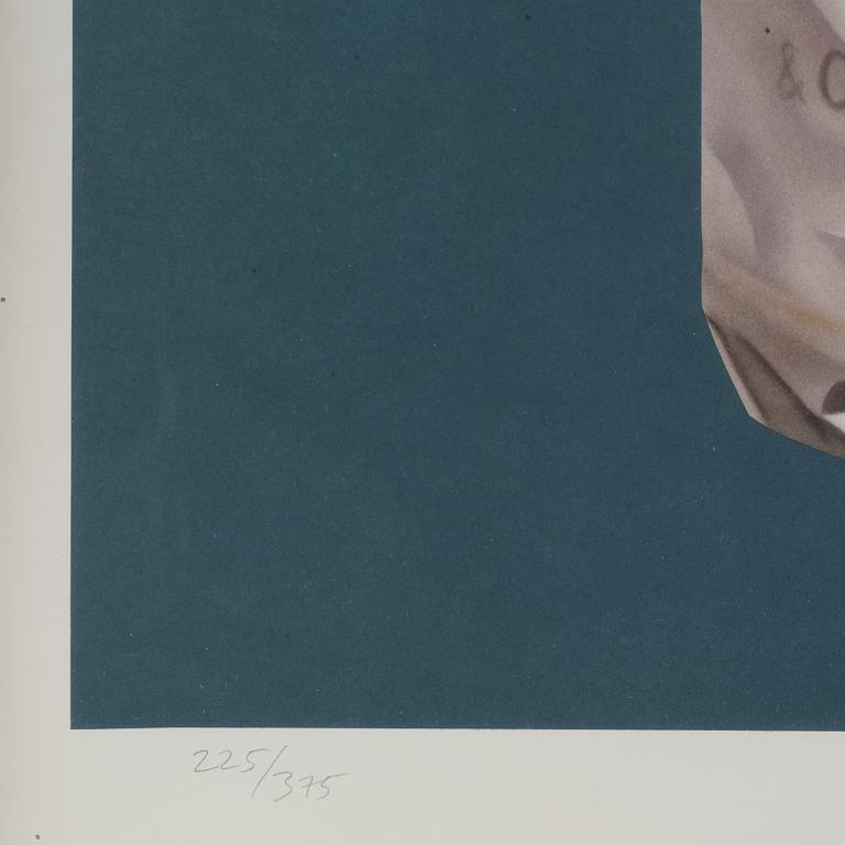 Yrjö Edelmann, Wrapped Moët & Chandon.