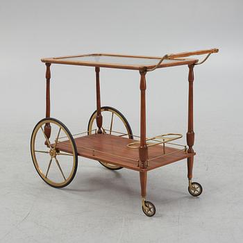 A drinks trolley, second part of the 20th Century.