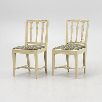 Stolar, 4 st gustavianska, omkring år 1800, samt 6 st Gustaviansk stil, 1900-tal.