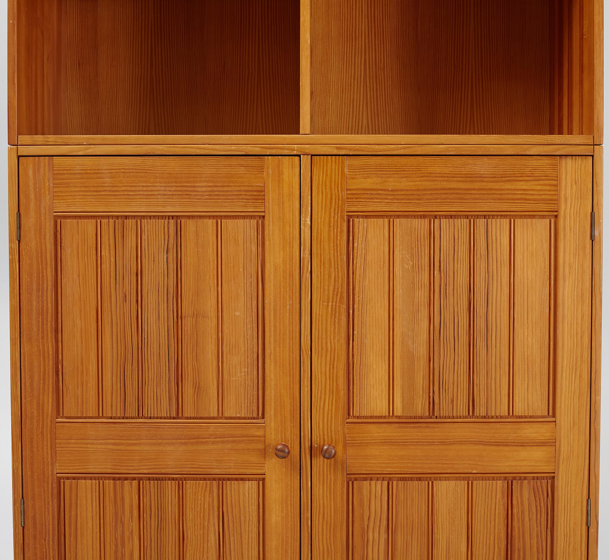 Andreas Hansen, a set of four bookcase modules from Hadsten Træindustri, Denmark.