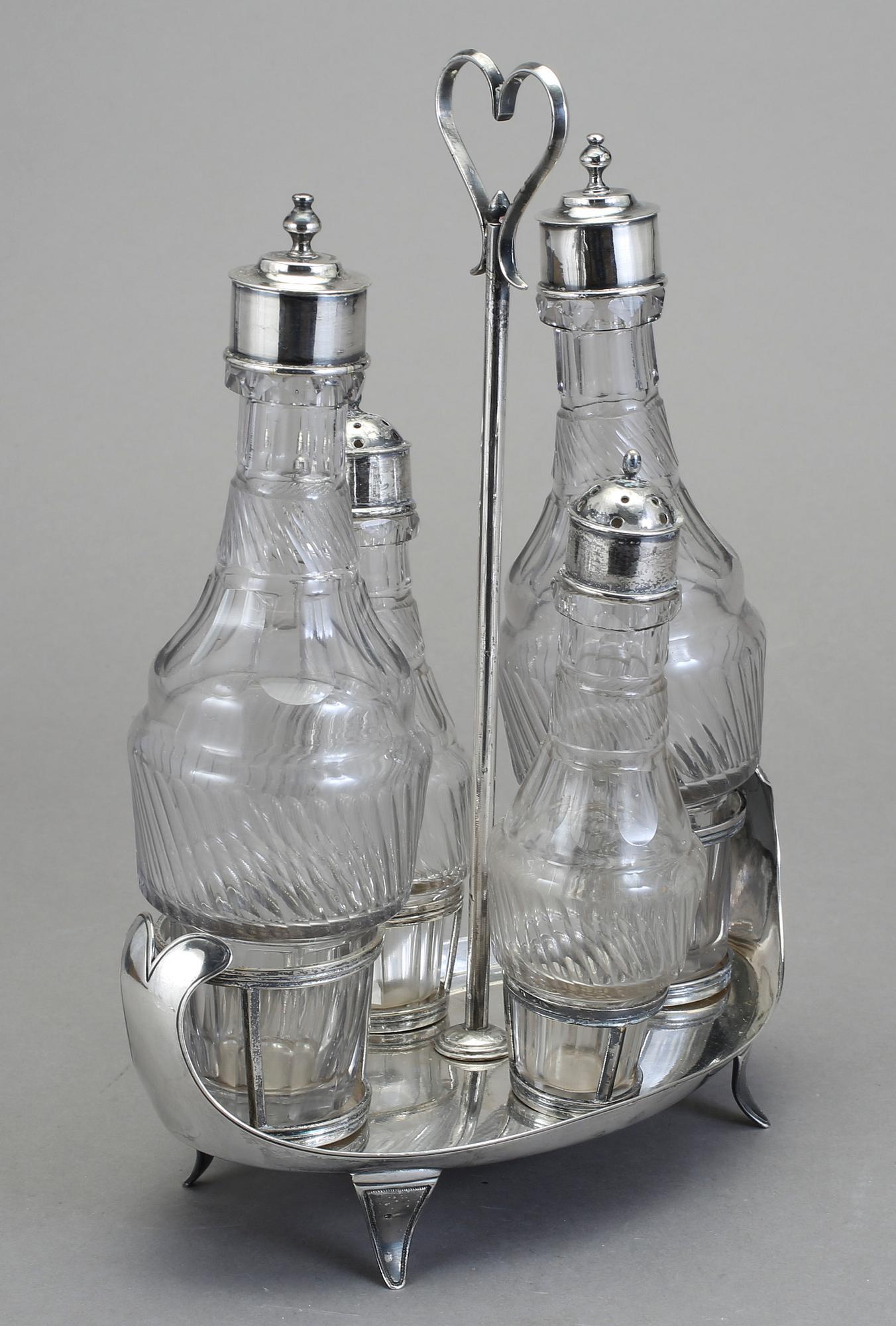 BORDSSURTOUT, nysilver och glas, 1700/1800-tal.