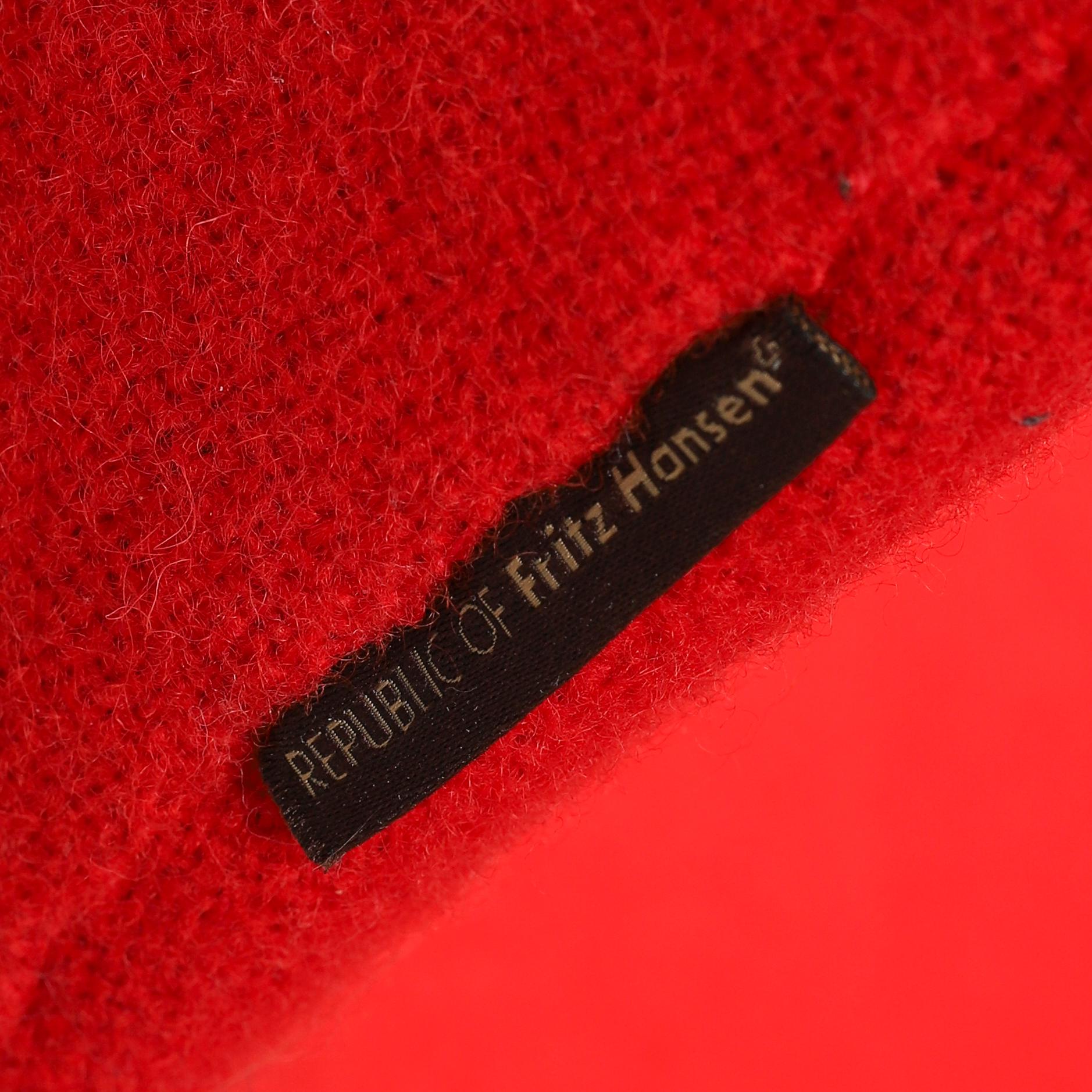 ARNE JACOBSEN, a 'Swan' lounge chair from Fritz Hansen.