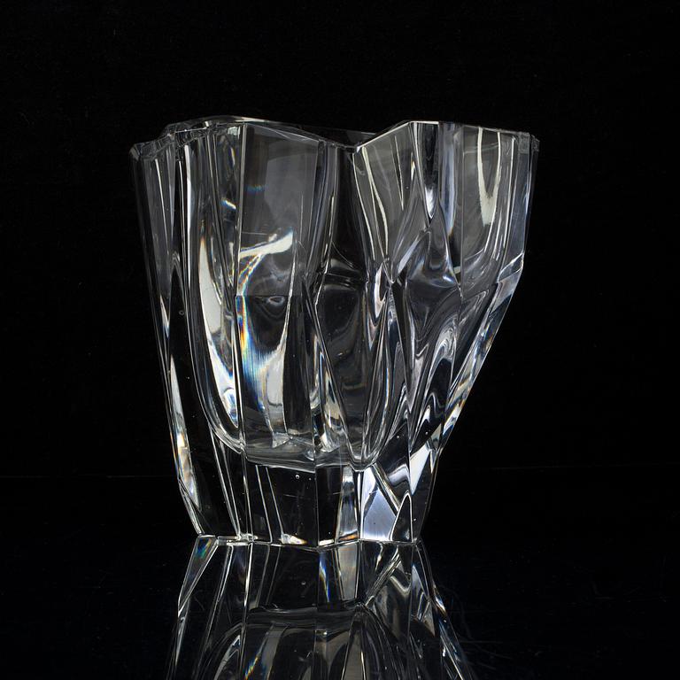 A glass bowl by Tapio Wirkkala for Iitala, 1958.